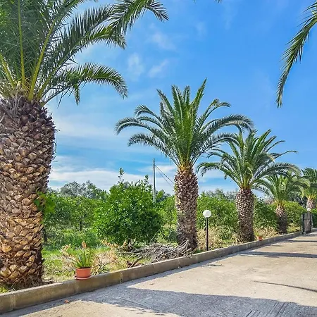 In Siracusa With House A Panoramic View