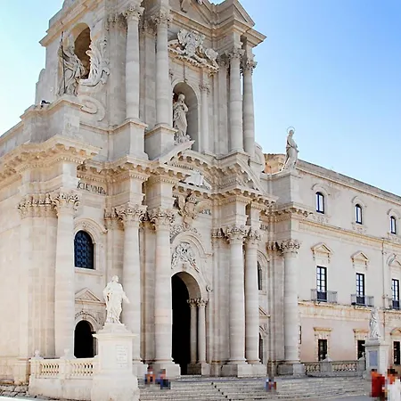 In Siracusa With House A Panoramic View *